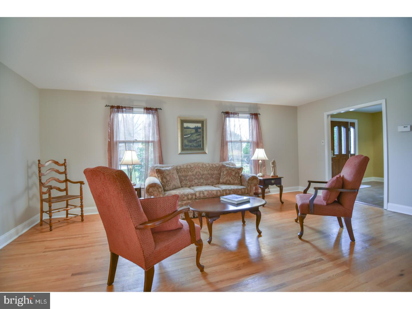 4 College View Road Malvern, PA 19355 - Photo 4 of 22 Living Room