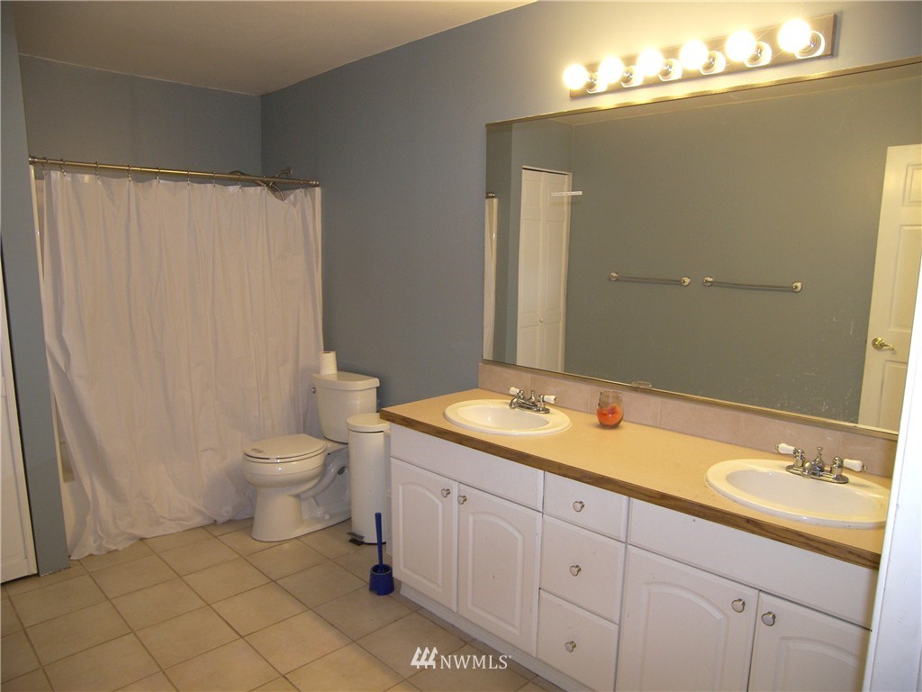 19634 110th Place Northeast Bothell, WA 98011 - Photo 20 of 25 Gallery Image 20