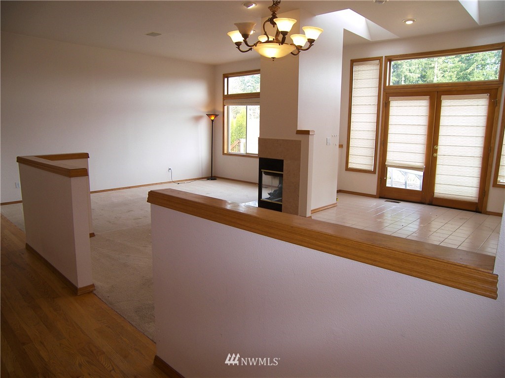 19634 110th Place Northeast Bothell, WA 98011 - Photo 3 of 25 Gallery Image 3
