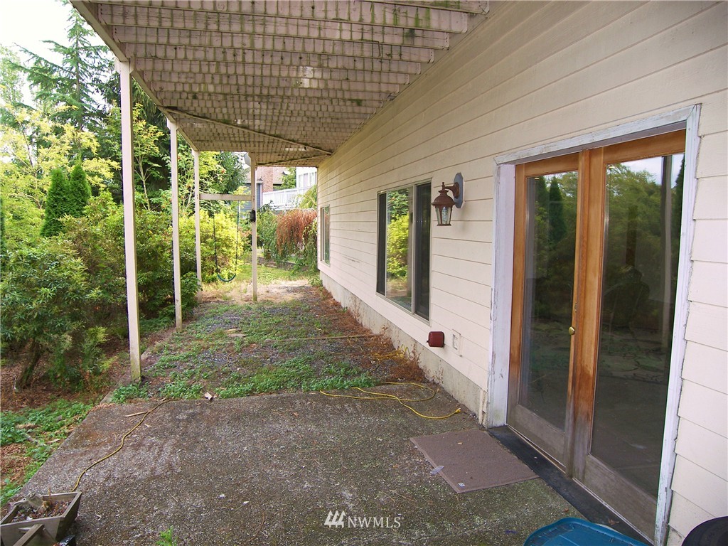 19634 110th Place Northeast Bothell, WA 98011 - Photo 21 of 25 Gallery Image 21