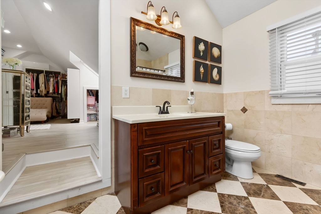 17 Stafford Road Danvers, MA 01923 - Photo 20 of 42