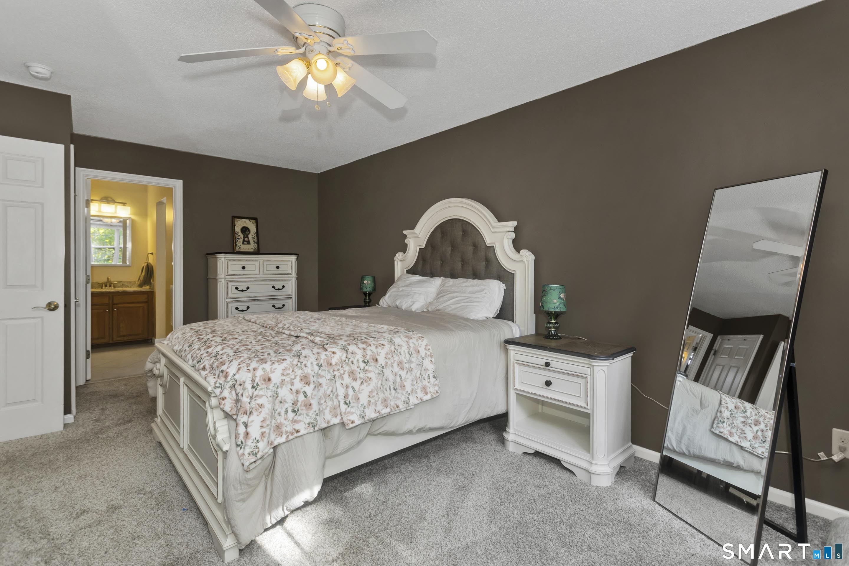 8 Dibble Hollow Lane, Unit 8 Windsor Locks, CT 06096 - Photo 14 of 32