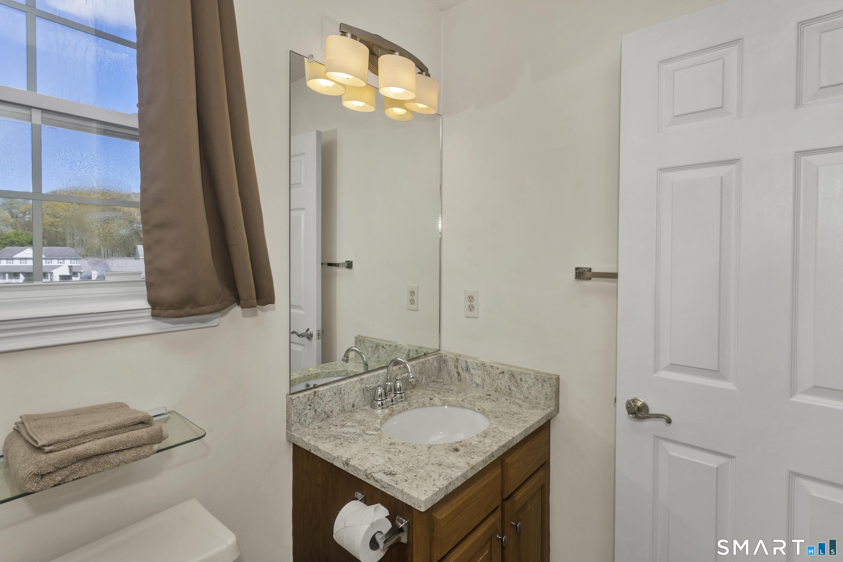 8 Dibble Hollow Lane, Unit 8 Windsor Locks, CT 06096 - Photo 24 of 32
