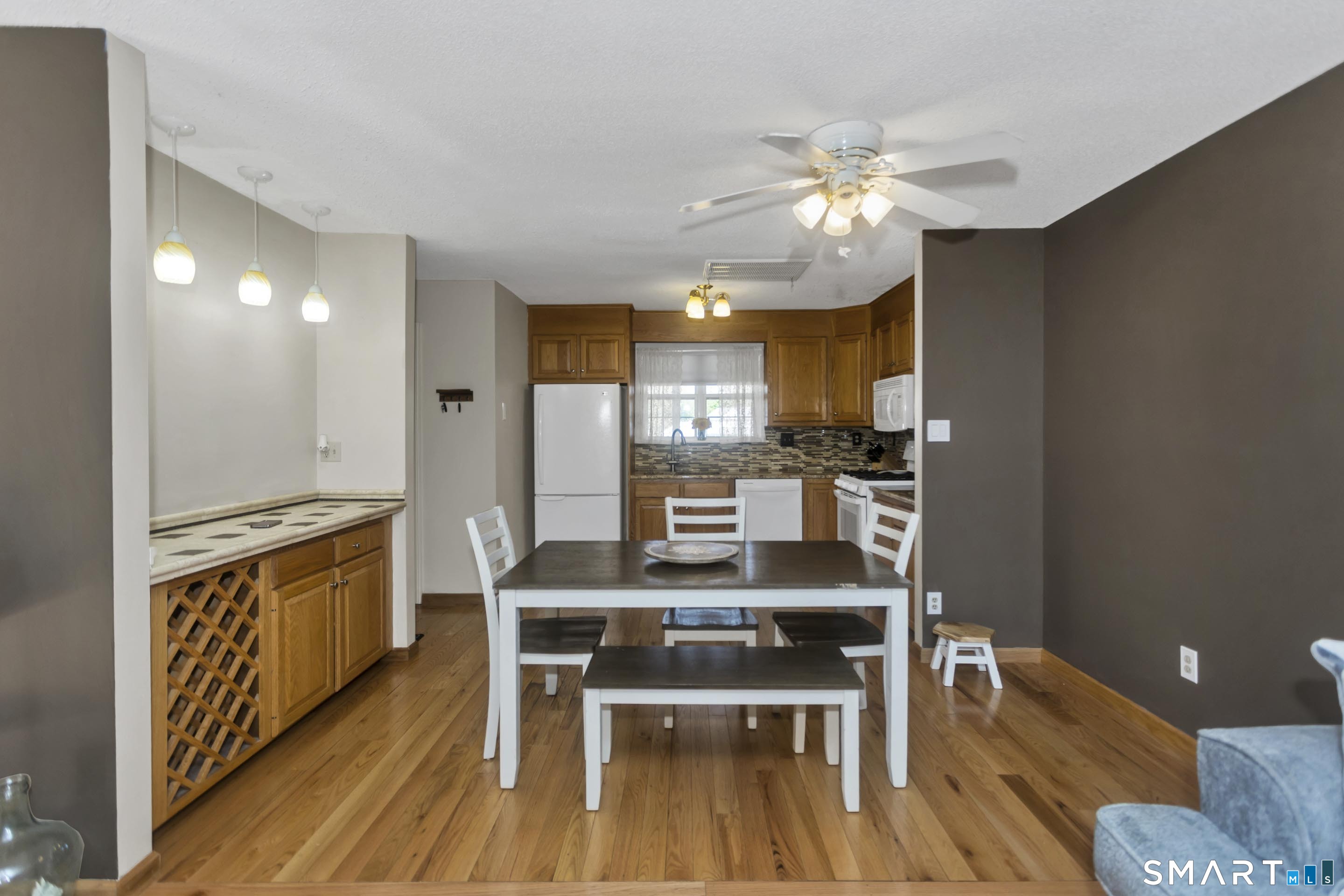 8 Dibble Hollow Lane, Unit 8 Windsor Locks, CT 06096 - Photo 7 of 32