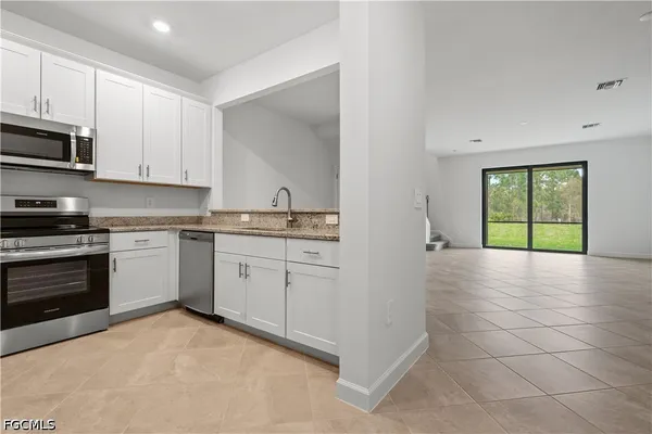 $2,100 | 14150 Gardeners Way, Fort Myers, FL 33913