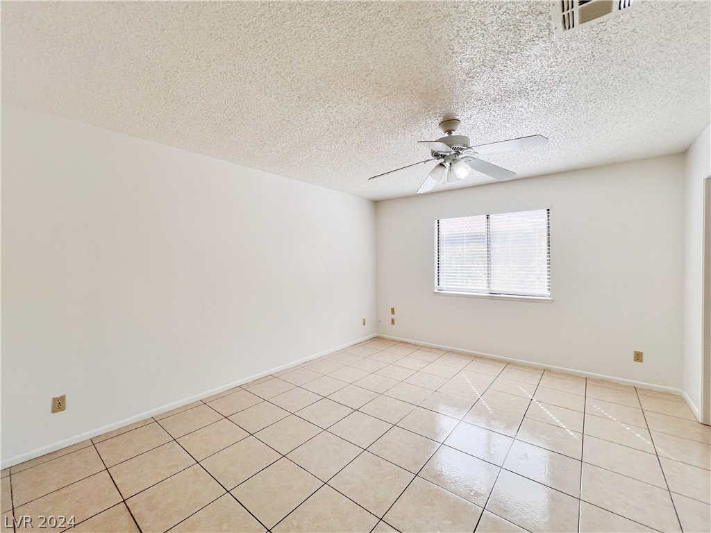 5576 West Rochelle Avenue, Unit 28B Las Vegas, NV 89103 - Photo 13 of 23