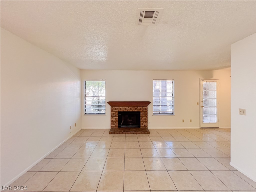 5576 West Rochelle Avenue, Unit 28B Las Vegas, NV 89103 - Photo 5 of 23