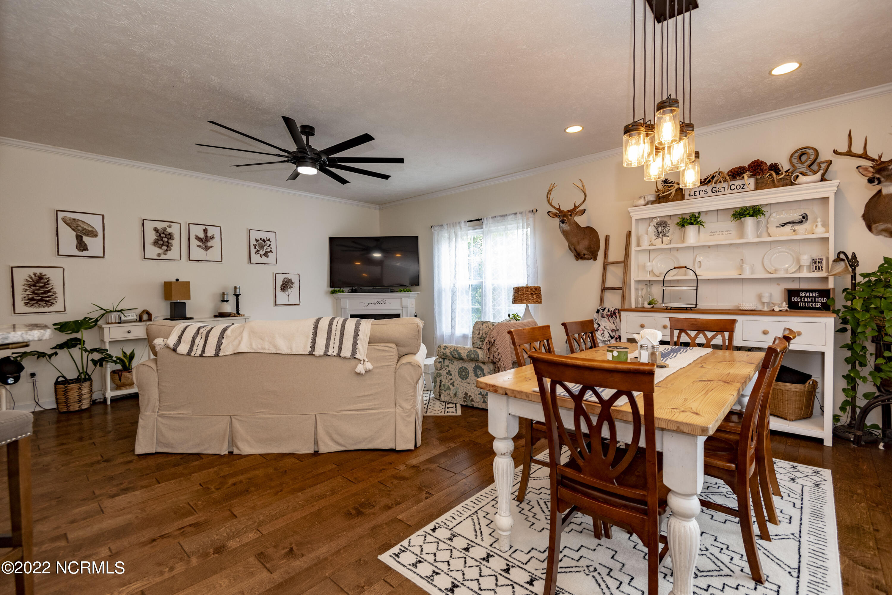 160 Covenant Road Whispering Pines, NC 28327 - Photo 8 of 59 DSC_6729