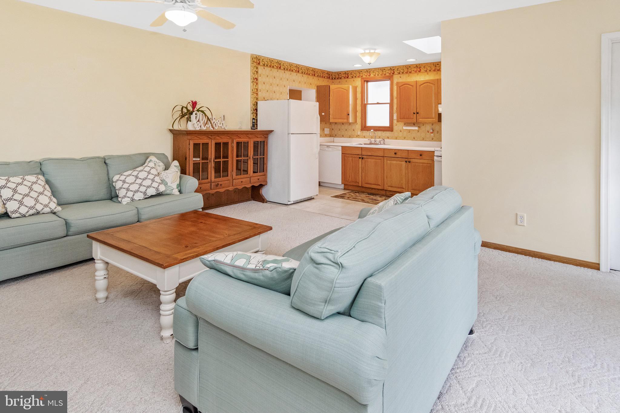 409 Elmwood Road Baltimore, MD 21206 - Photo 15 of 31