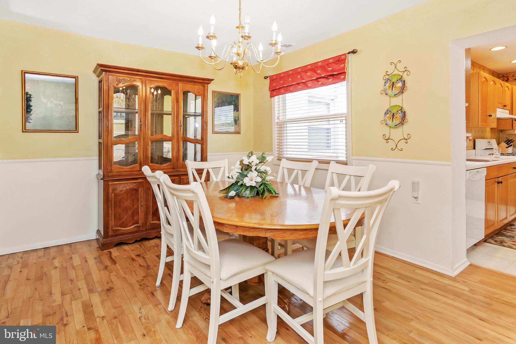 409 Elmwood Road Baltimore, MD 21206 - Photo 7 of 31