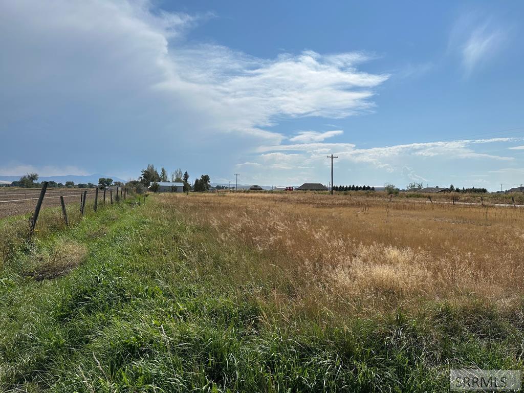 499 North 400 East Firth, ID 83236 - Photo 4 of 19