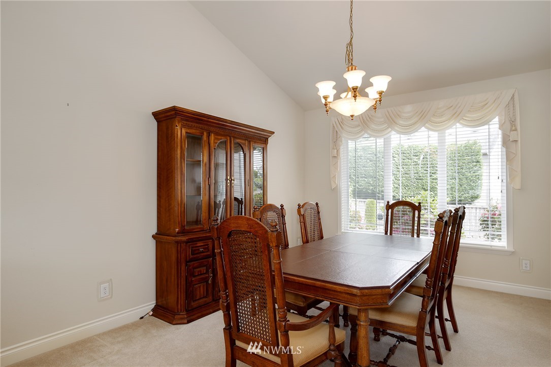 18544 173rd Way Southeast Renton, WA 98058 - Photo 7 of 25 Gallery Image 7