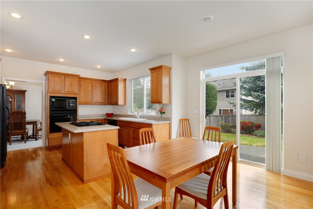 18544 173rd Way Southeast Renton, WA 98058 - Photo 8 of 25 Gallery Image 8