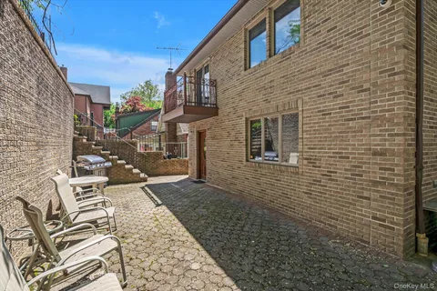 $3,388,888 | 180-42 Aberdeen Road | Jamaica Estates