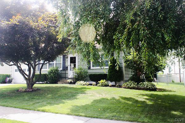 3029 Westminster Road Bethlehem, PA 18017 - Photo 3 of 31 Gallery Image 3