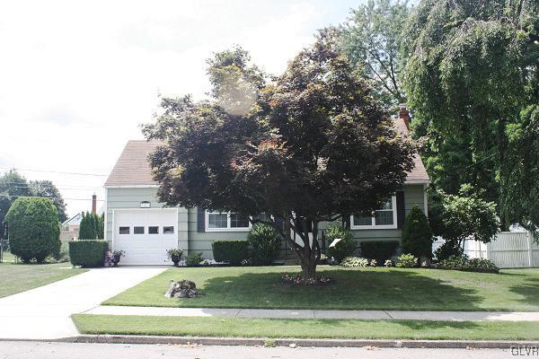 3029 Westminster Road Bethlehem, PA 18017 - Photo 4 of 31 Gallery Image 4