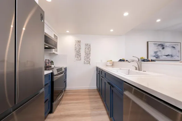 $600,000 | 490 Mariners Island Boulevard, Unit 102, San Mateo, CA 94404