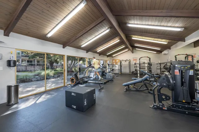 $600,000 | 490 Mariners Island Boulevard, Unit 102, San Mateo, CA 94404