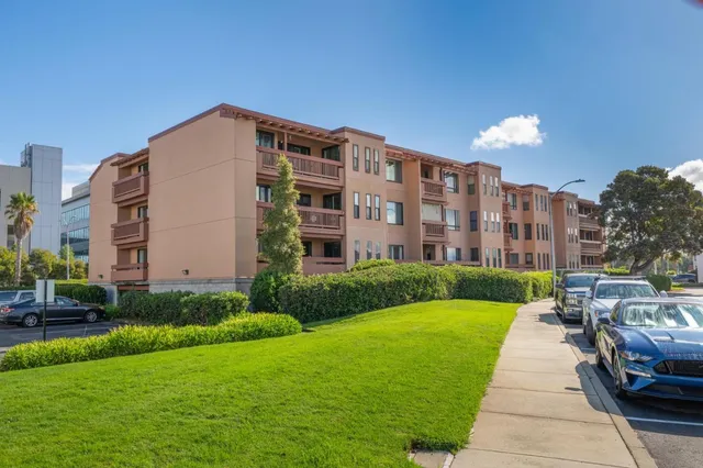 $600,000 | 490 Mariners Island Boulevard, Unit 102, San Mateo, CA 94404