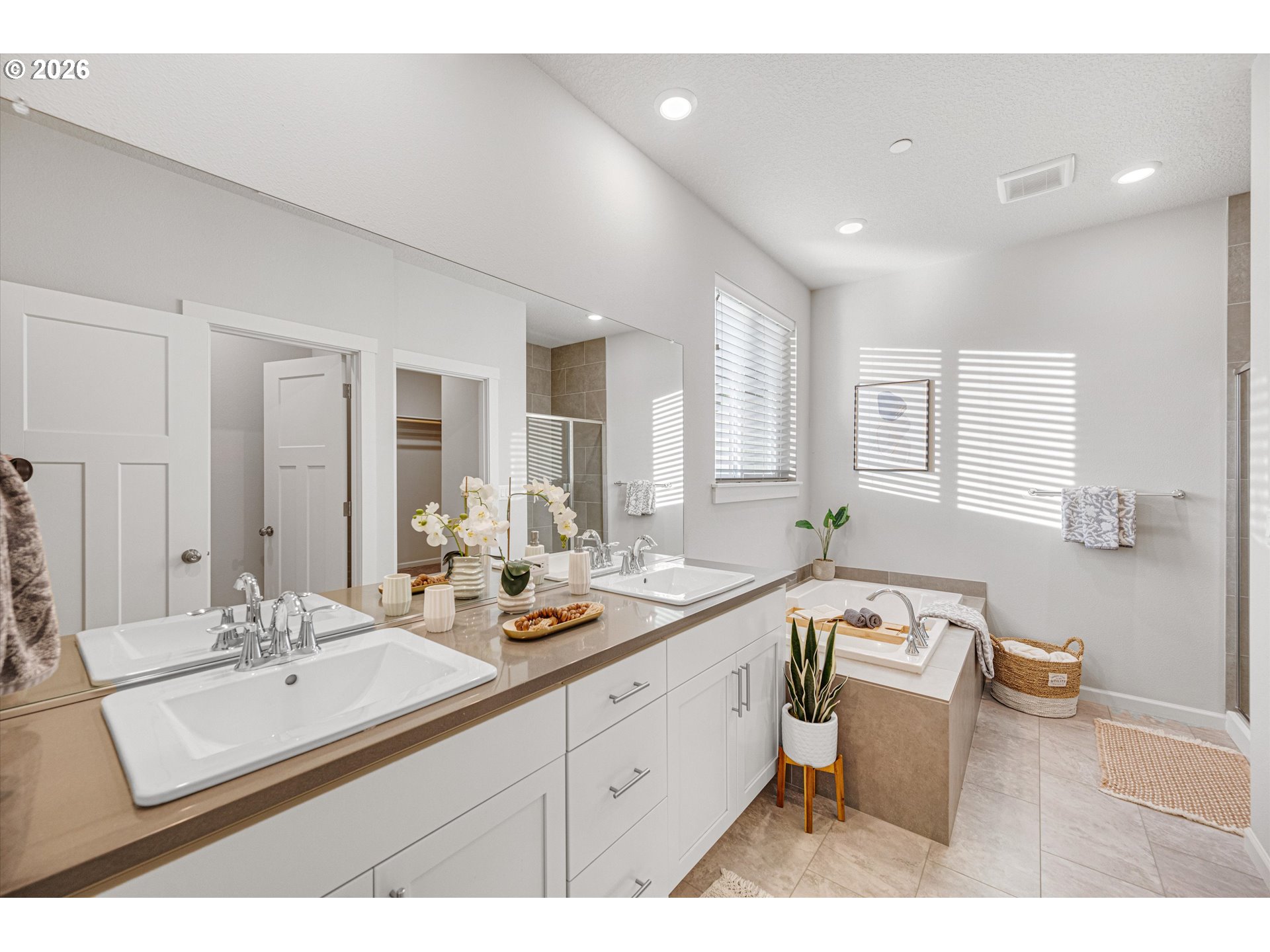 2637 South 6th Way Ridgefield, WA 98642 - Photo 22 of 41 a kitchen with a sink stove and cabinets