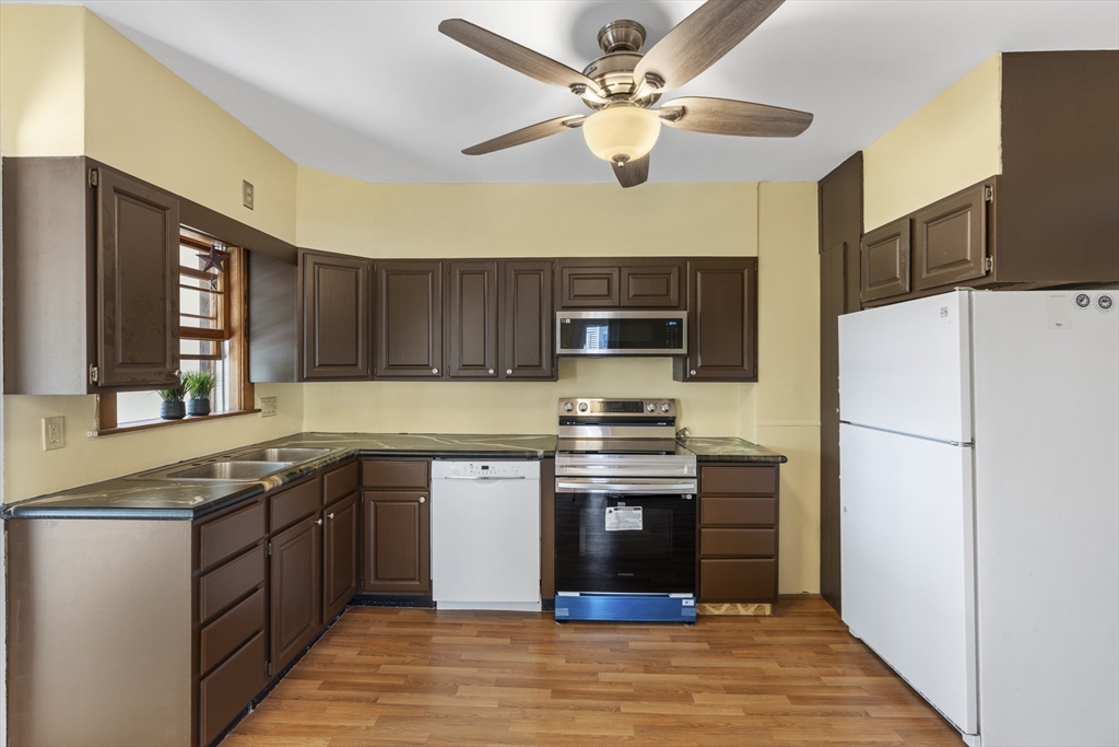 12 Folger Avenue, Unit 3 Beverly, MA 01915 - Photo 4 of 13