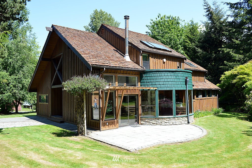 858 Reveille Street Bellingham, WA 98229 - Photo 2 of 25