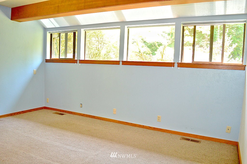 858 Reveille Street Bellingham, WA 98229 - Photo 13 of 25