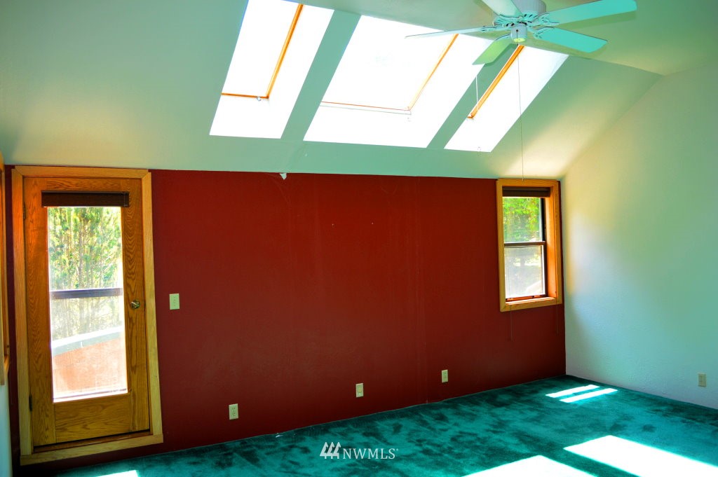 858 Reveille Street Bellingham, WA 98229 - Photo 18 of 25