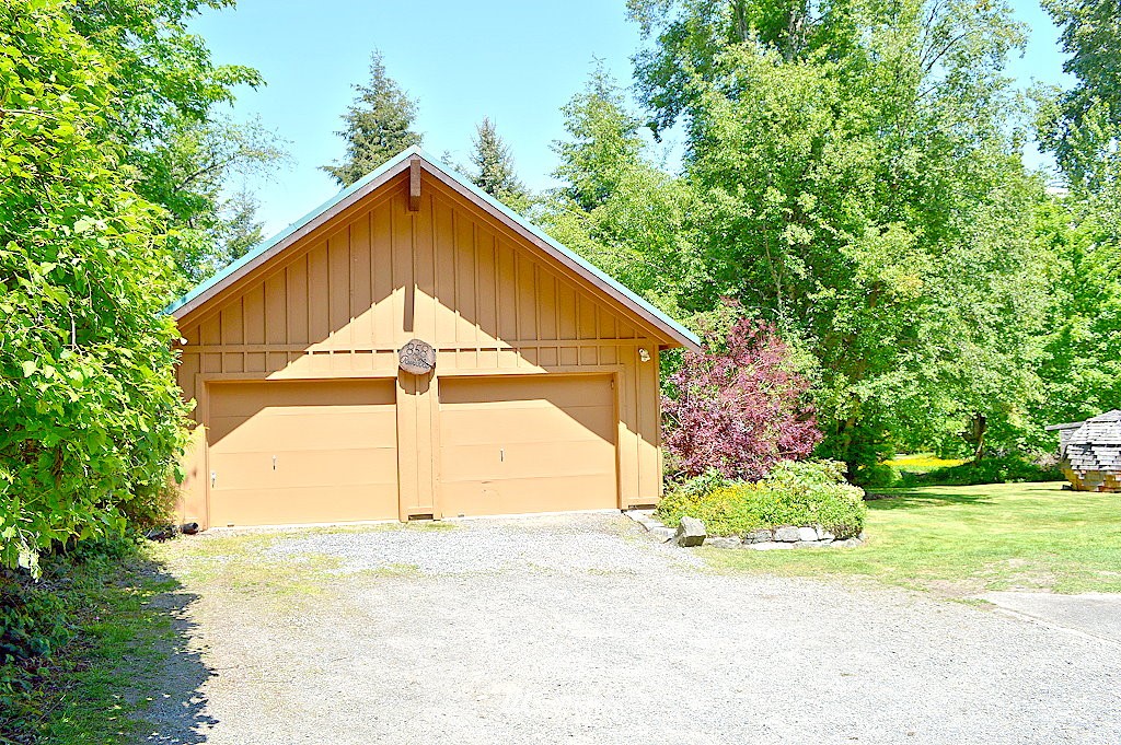 858 Reveille Street Bellingham, WA 98229 - Photo 6 of 25