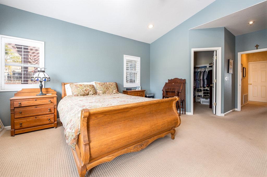 265 Blueridge Street Soledad, CA 93960 - Photo 19 of 33 a bedroom with a bed and a window