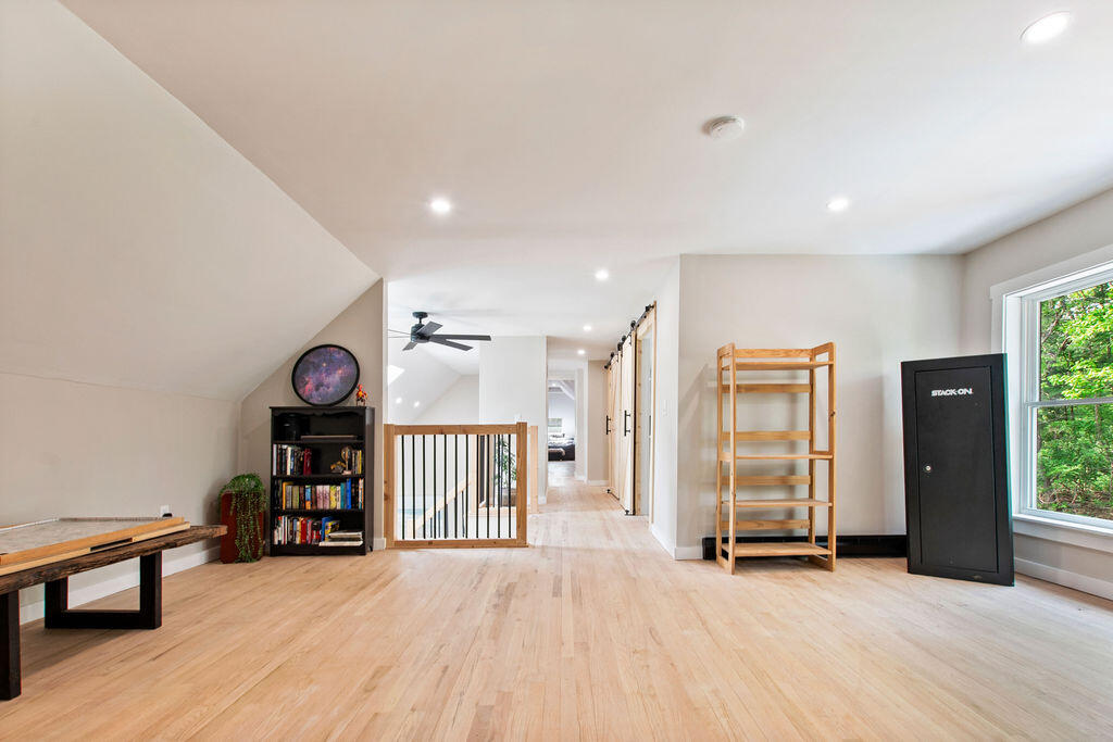 3 Bartlett Road Kittery, ME 03905 - Photo 46 of 70 2nd Floor Loft