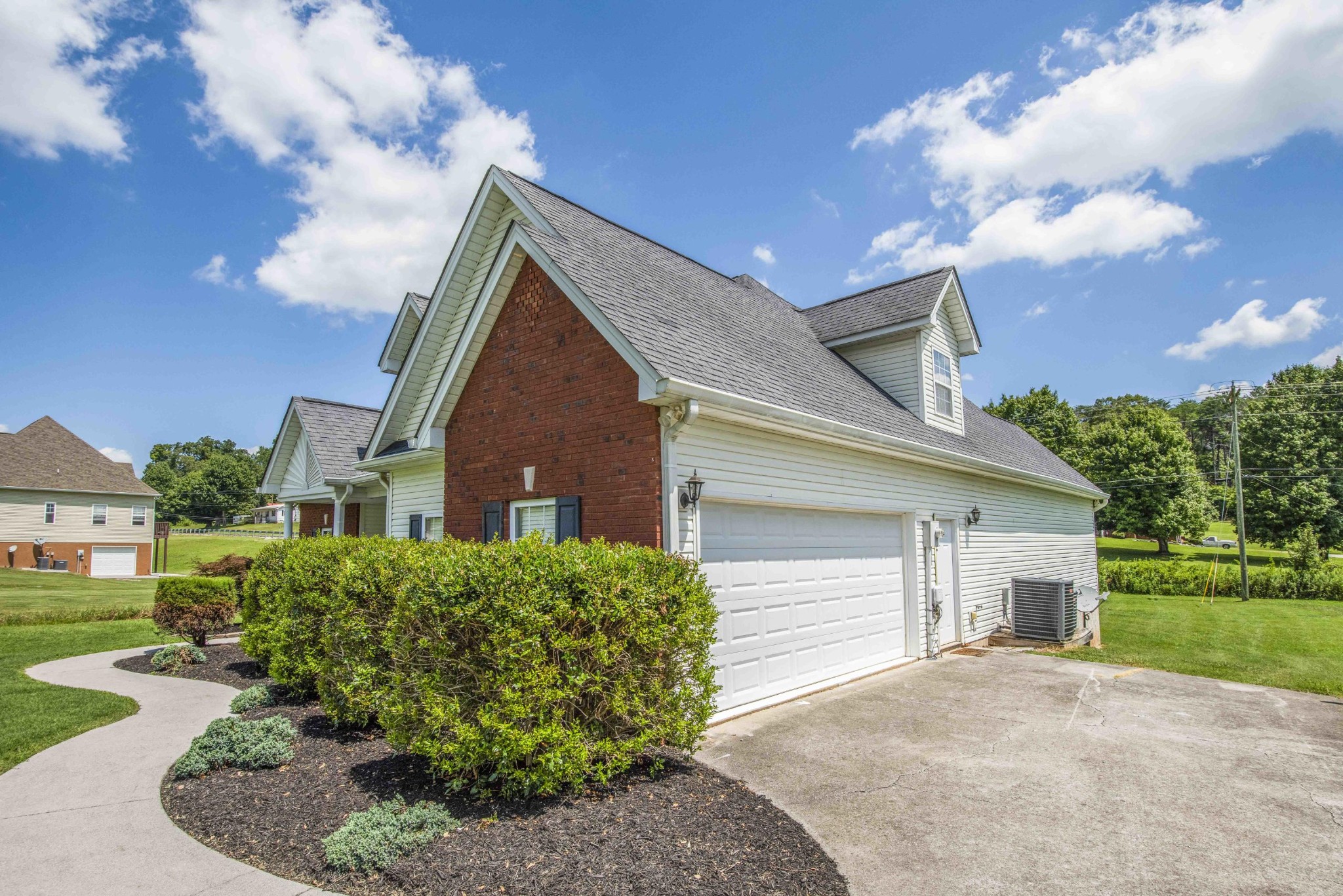 154 Raspberry Drive New Market, TN 37820 - Photo 2 of 36 Gallery Image 2