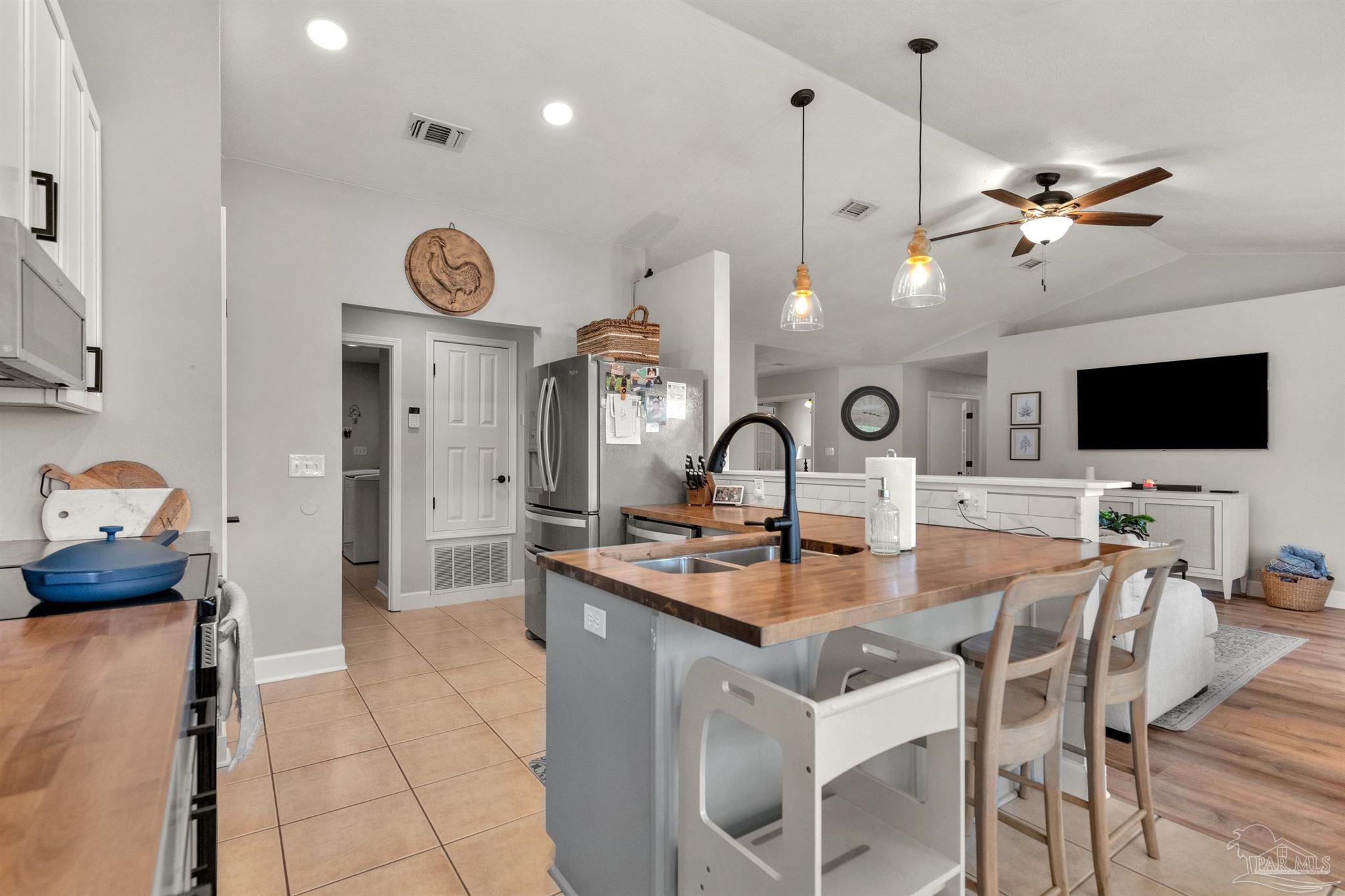 7667 Marthas Way Navarre, FL 32566 - Photo 15 of 37