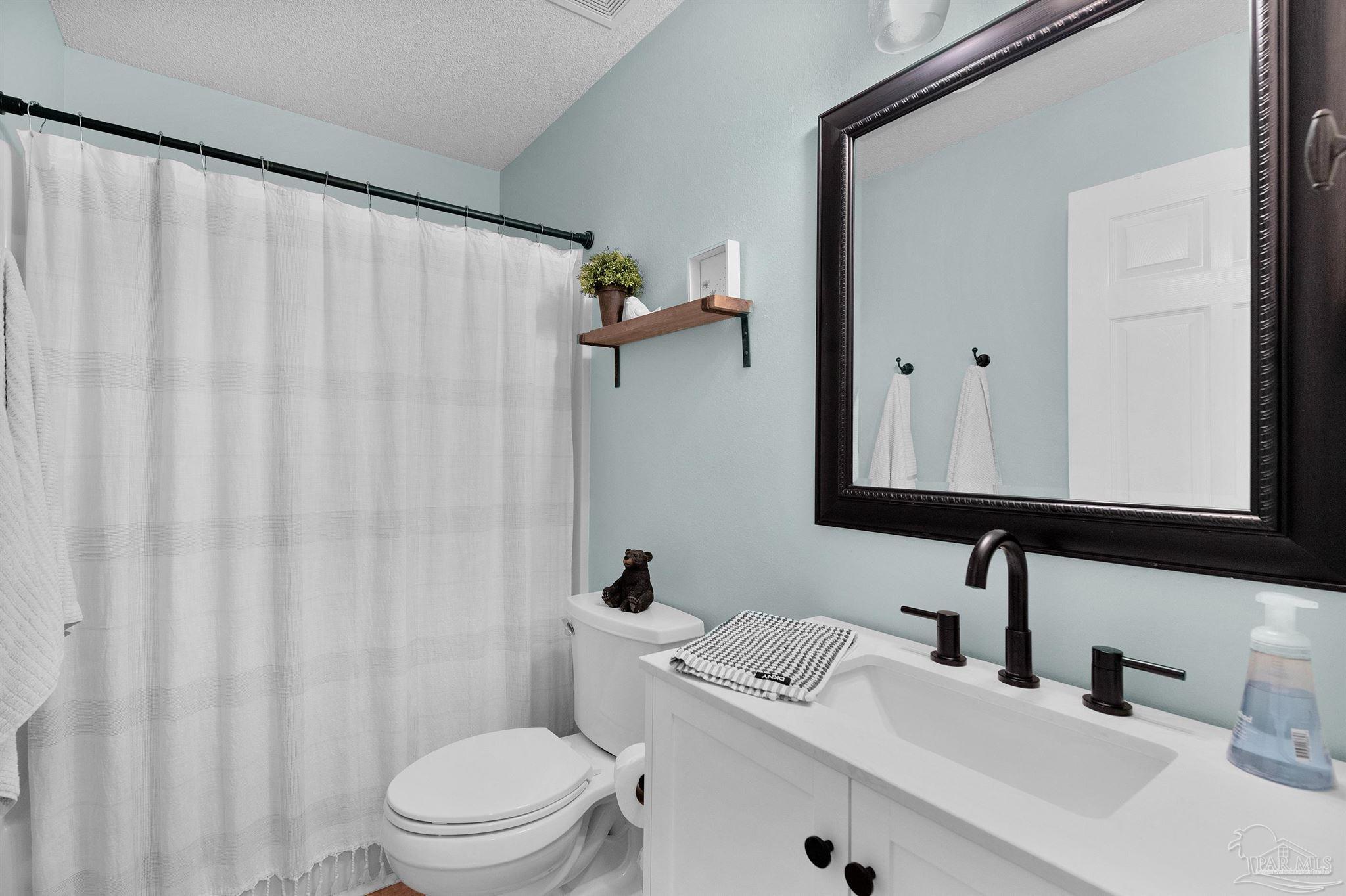 7667 Marthas Way Navarre, FL 32566 - Photo 21 of 37