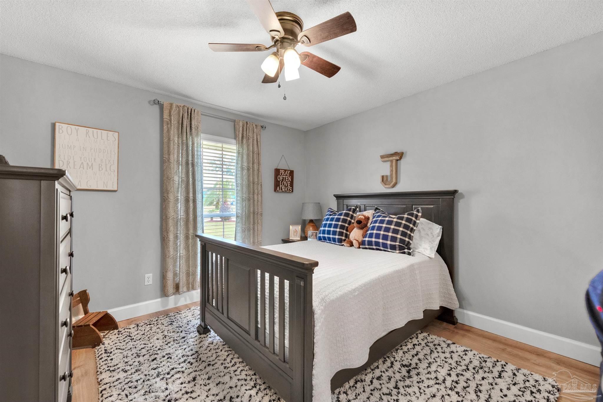 7667 Marthas Way Navarre, FL 32566 - Photo 22 of 37