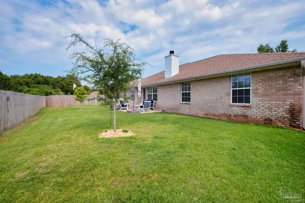 $2,675 | 7667 Marthas Way, Navarre, FL 32566