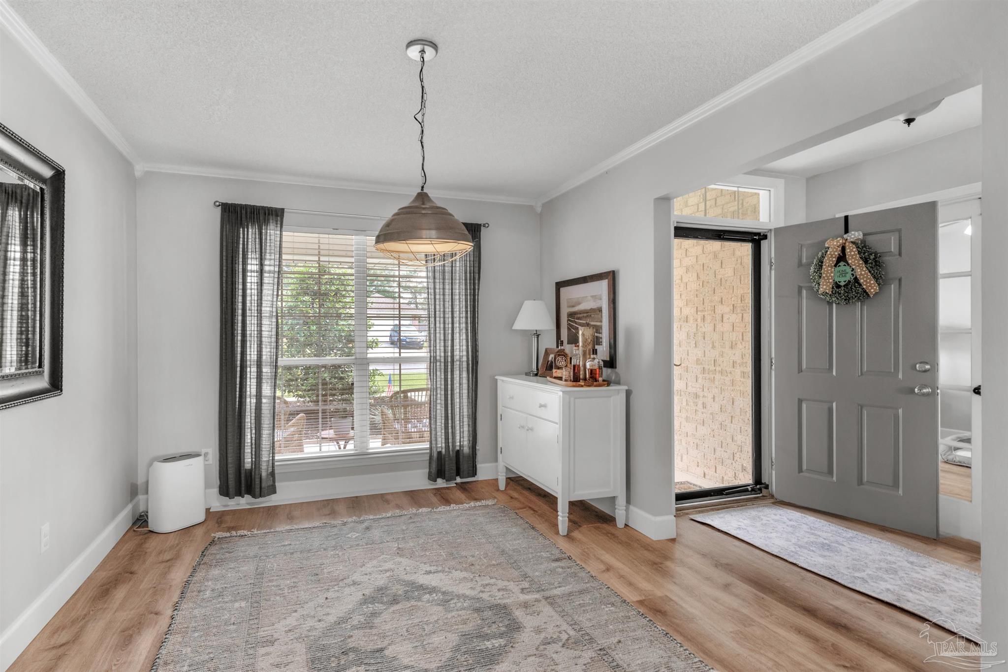 7667 Marthas Way Navarre, FL 32566 - Photo 5 of 37