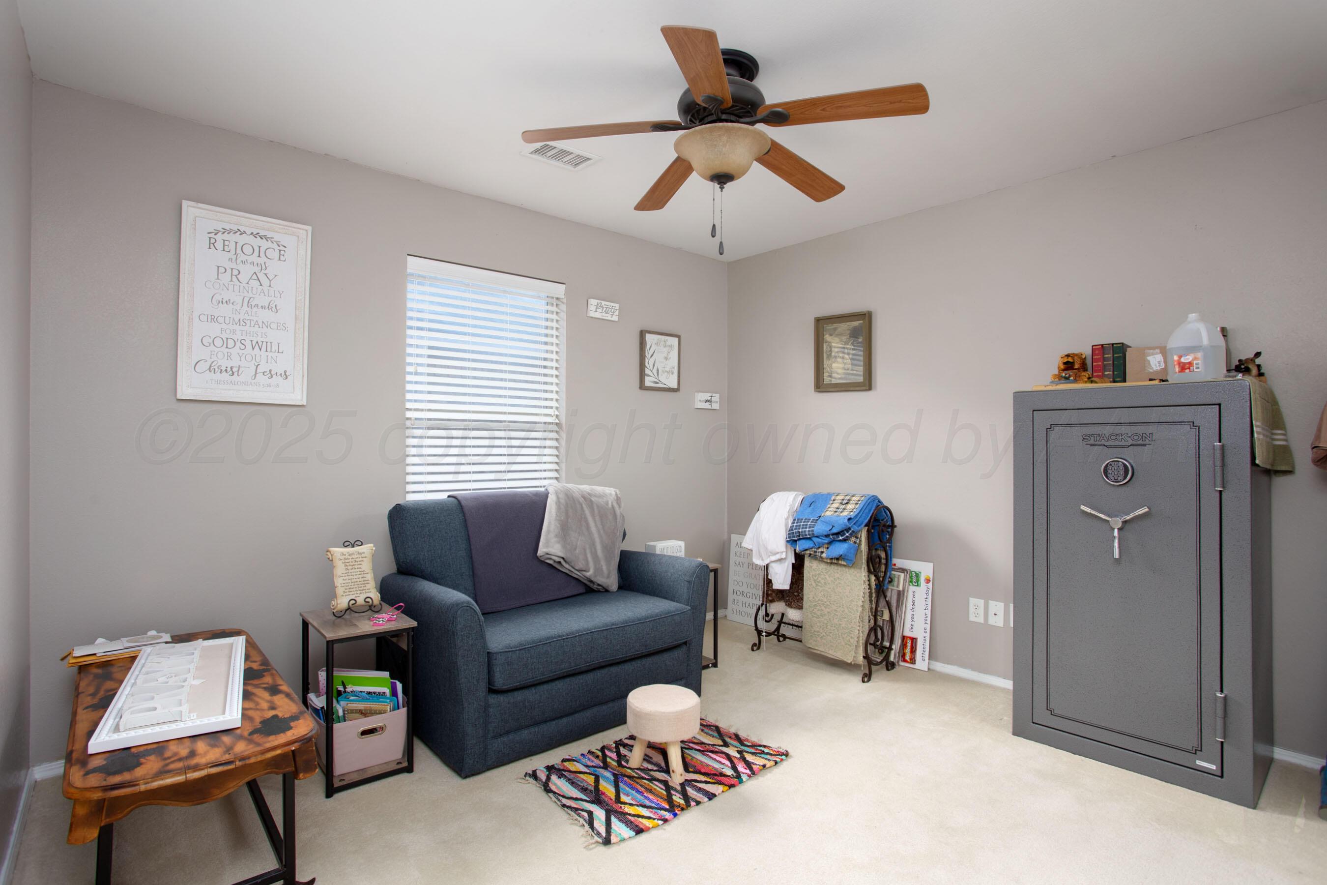 1011 Pikes Peak Drive Amarillo, TX 79110 - Photo 19 of 28 3rd Bedroom