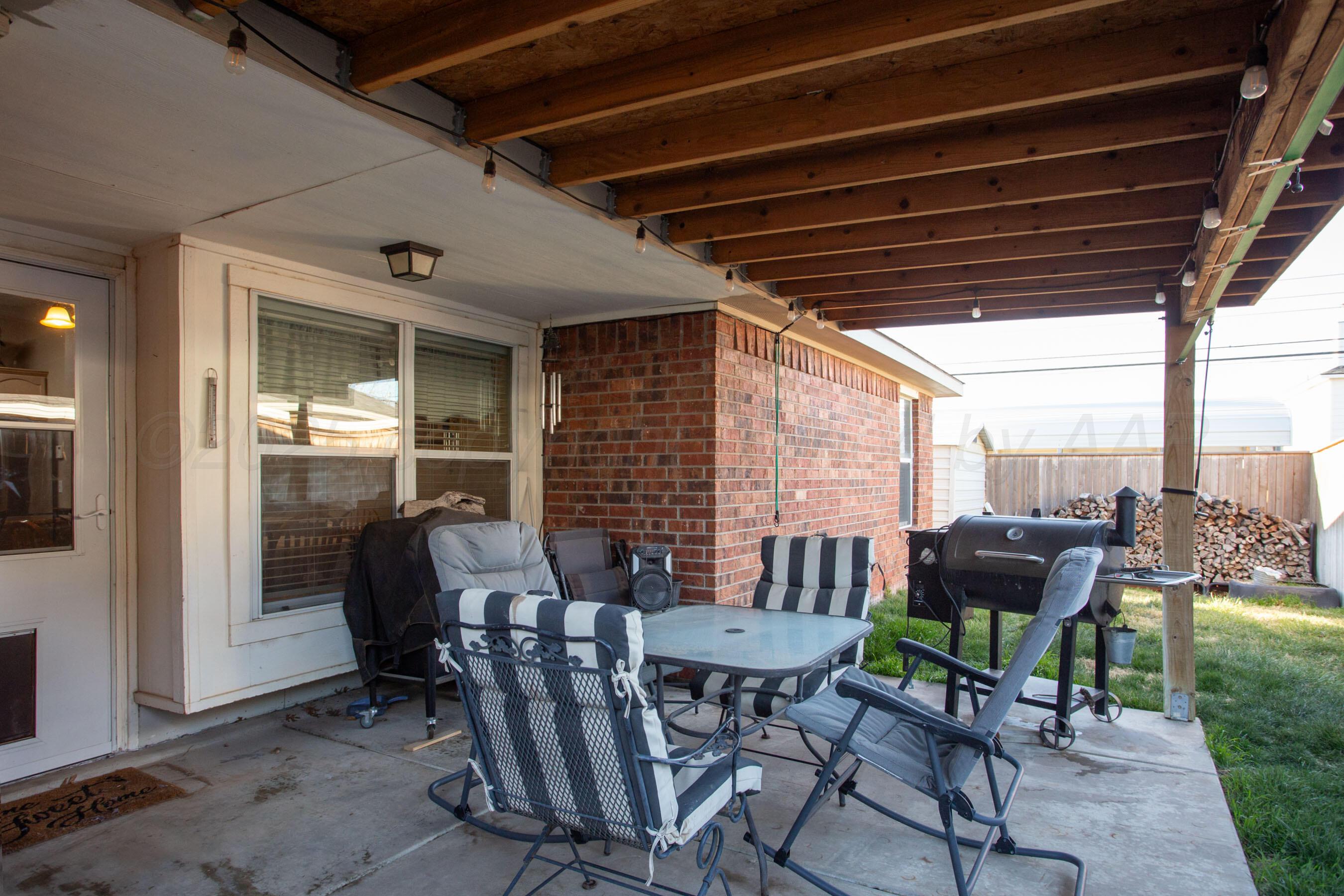 1011 Pikes Peak Drive Amarillo, TX 79110 - Photo 24 of 28 Back Patio