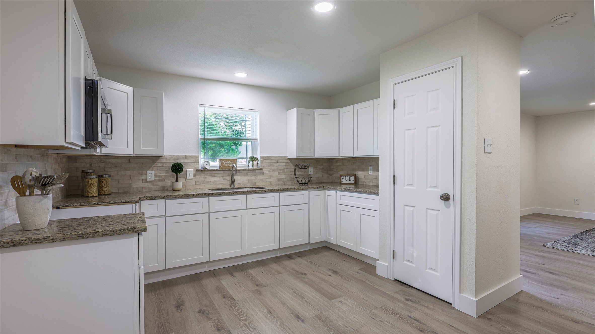 1413 North Avenue R Freeport, TX 77541 - Photo 10 of 23