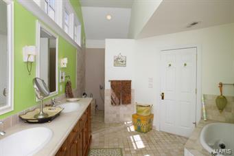8 Arbor Road Olivette, MO 63132 - Photo 21 of 32 Gallery Image 21