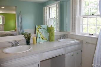8 Arbor Road Olivette, MO 63132 - Photo 23 of 32 Gallery Image 23