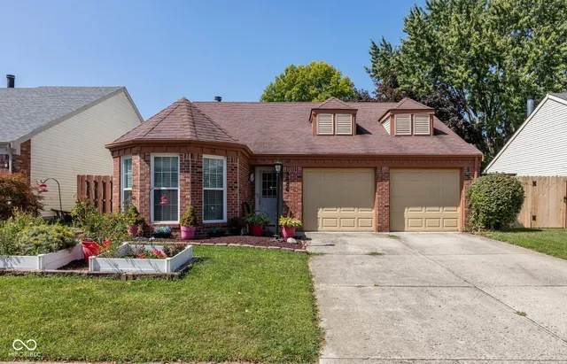 $275,000 | 9456 Charter Drive, Indianapolis, IN 46250