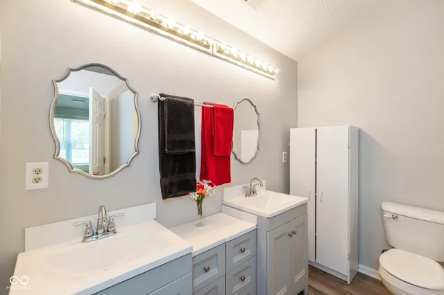 $275,000 | 9456 Charter Drive, Indianapolis, IN 46250