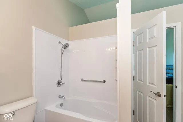 $275,000 | 9456 Charter Drive, Indianapolis, IN 46250