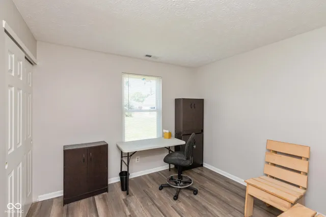 $275,000 | 9456 Charter Drive, Indianapolis, IN 46250