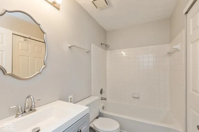 $275,000 | 9456 Charter Drive, Indianapolis, IN 46250