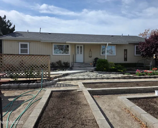 $210,000 | 359 E Street, Hawthorne, NV 89415