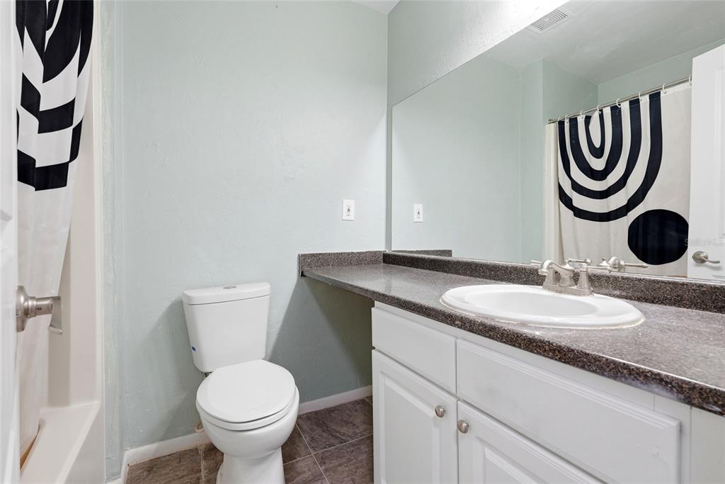 507 Northwest 39th Road, Unit 301 Gainesville, FL 32607 - Photo 28 of 34