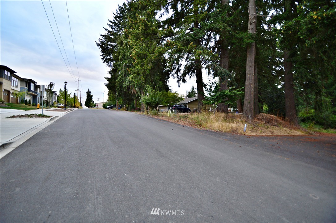 5200 Northeast 12th Street Renton, WA 98059 - Photo 3 of 8